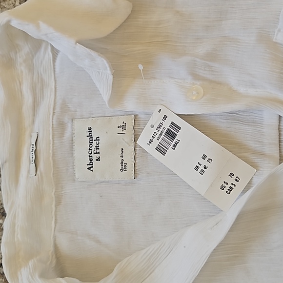 NWT white womens Abercrombie blouse - Picture 3 of 4